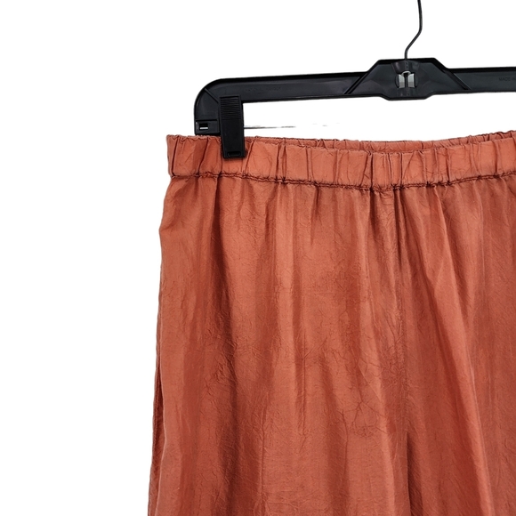 Shack Incorporated Women's 100% Silk Wide Leg Fit Cropeed Pants - XL - Picture 2 of 5